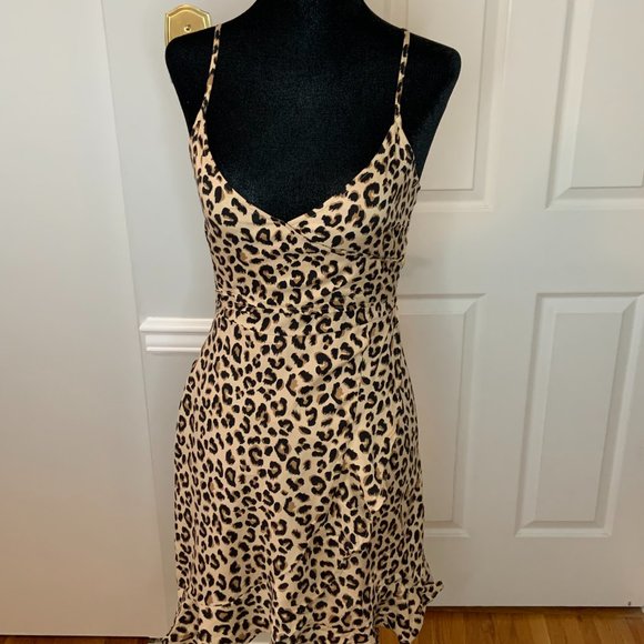 short little cheetah print dress - Picture 2 of 9